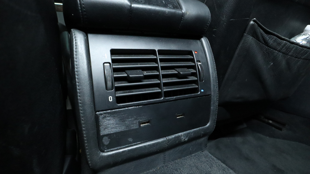 E39 USB Power Retrofit Kit – The Bimmer Barn